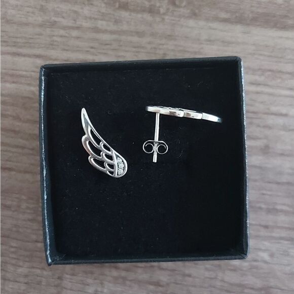925 Sterling Silver Wings Earrings - Picture 3 of 5
